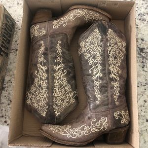 Women’s corral cowboy boots